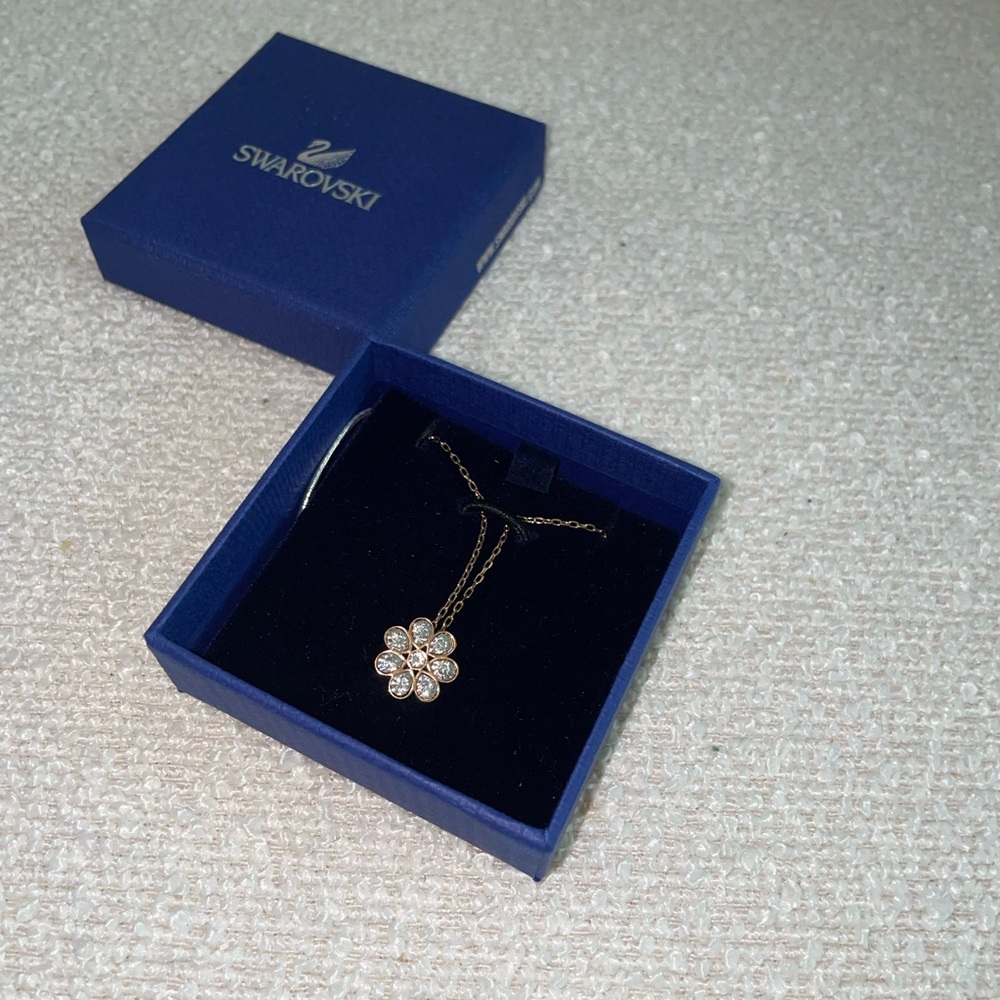 Swarovski Crystal Flower Necklace - Picture 2 of 10